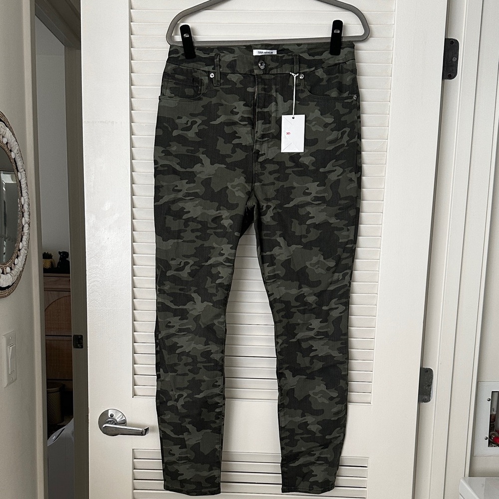 Good American Olive Green Camo Slim Jeans